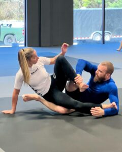 women's jiu jitsu classes